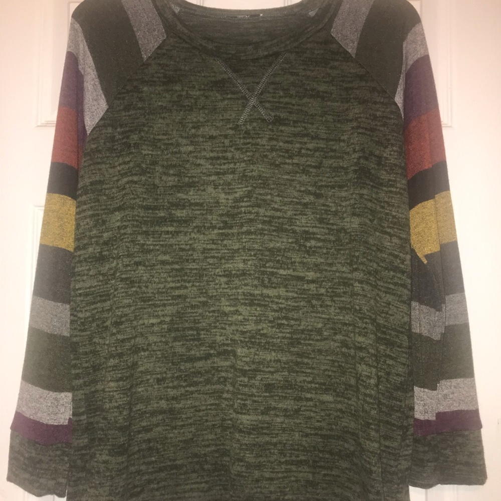 Stripe sleeve sweater